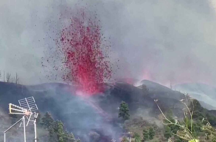  Watch: Volcano erupts on Spain’s La Palma island