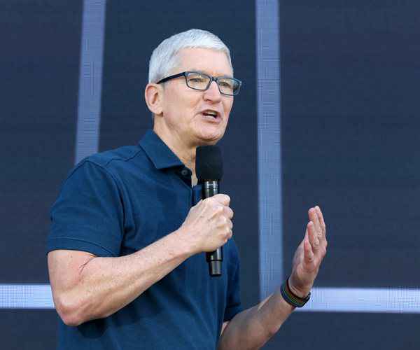  Apple CEO Cook Urges US Lawmakers to Pass Federal Privacy Law