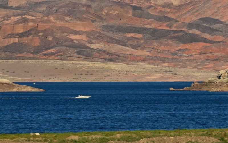  Biden Admin to Pay Farmers, Tribes, Cities to Use Less Water From Lake Mead