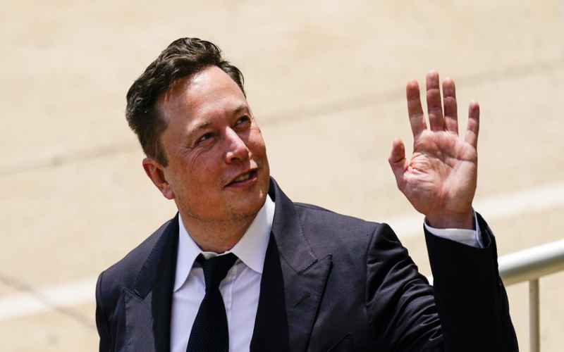  Elon Musk Says More Smoking Guns Are on the Way