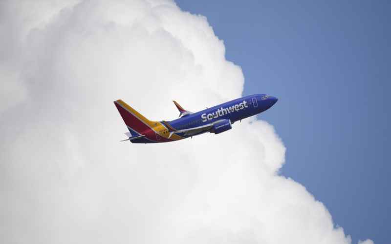  Travelers Take to Social Media to Share Surreal Videos, Photos of Southwest Airlines Delays
