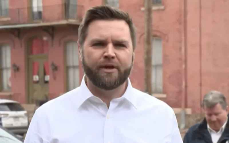 J.D VANCE AND EAST PALESTINE MAYOR SUM UP FAILED RESPONSE OF BIDEN ...