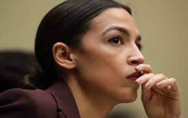  AOC Accidentally Exposes Bernie Sanders As a Mask Fraud on Twitter