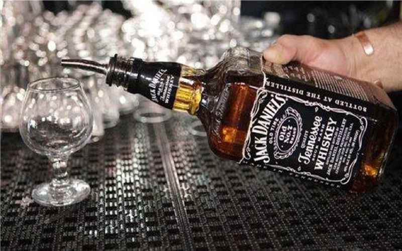 JACK DANIELS HAS TAKEN A DOG TOY MANUFACTURER TO THE SUPREME COURT AND WE ARE HERE FOR IT