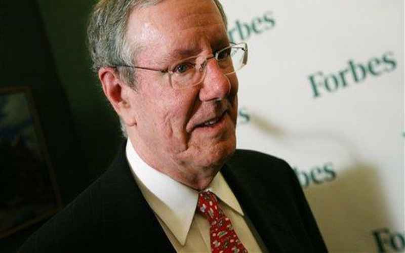  MEDIA MOGUL STEVE FORBES ATTACKED AT CONSERVATIVE BOOK PARTY BY ‘WILD-EYED’ WOKE PROTESTERS