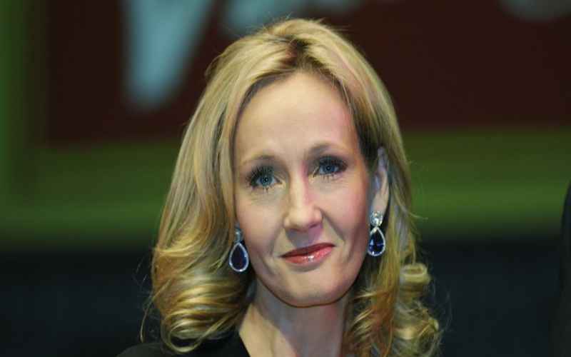 HBO ANNOUNCED JK ROWLING IS MAKING A HARRY POTTER REBOOT AND THE MELTDOWN IS GLORIOUS