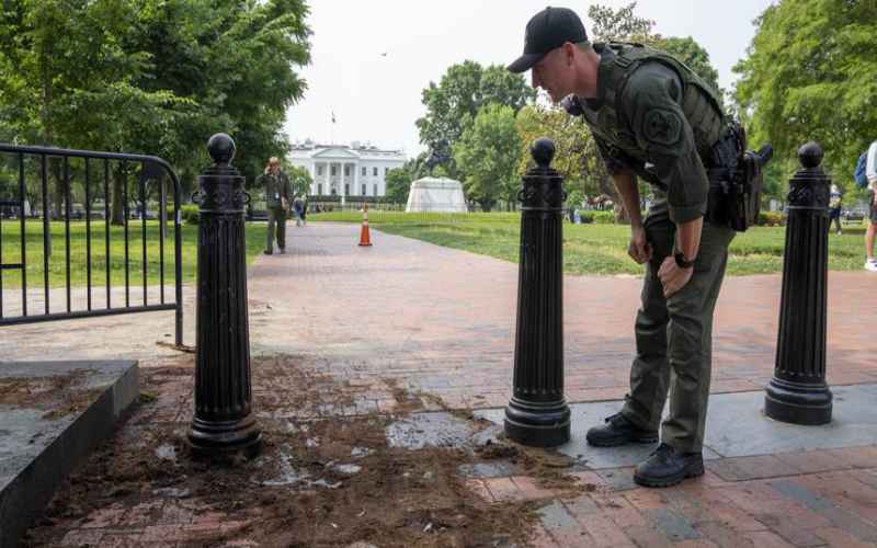  DOJ Mysteriously and Dramatically Downgrades Charges Against ‘White Supremacist’ Who Rammed White House Barricade