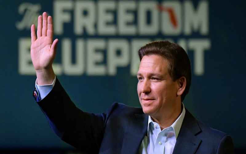 AP LIES ABOUT DESANTIS, GETS RATIOED SO HARD THEY ISSUE AN UPDATE