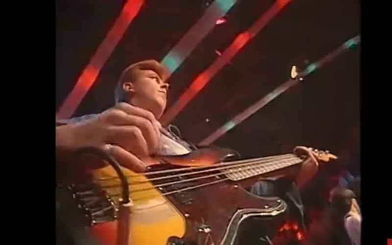  ANDY ROURKE, ORIGINAL BASSIST FOR THE SMITHS, DEAD AT 59