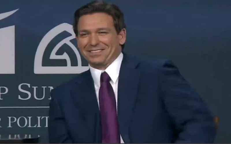  RON DESANTIS DELIVERS STRONG PERFORMANCE IN TUCKER CARLSON INTERVIEW, THROWS SHADE AT NEWSOM