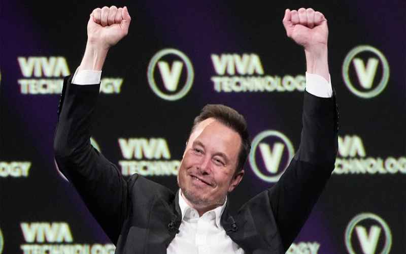 ELON MUSK LAUGHS LAST IN SOCIAL MEDIA BATTLE WITH MARK ZUCKERBERG OVER ...