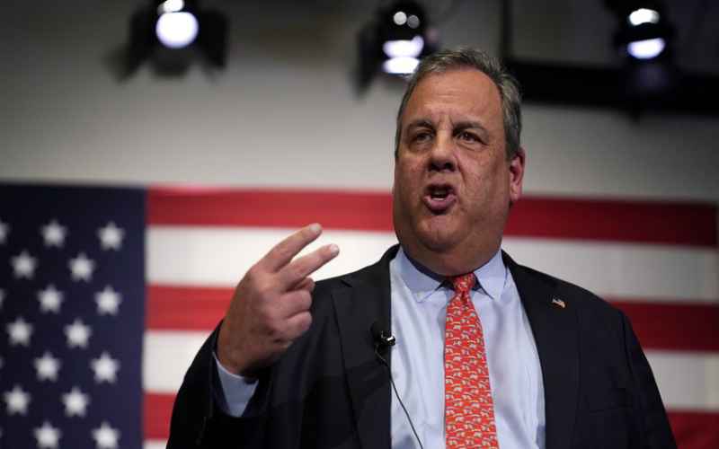  CHRISTIE MANAGES TO CHALLENGE MIKE PENCE FOR ‘WORST TRUMP/UKRAINE COMMENT’