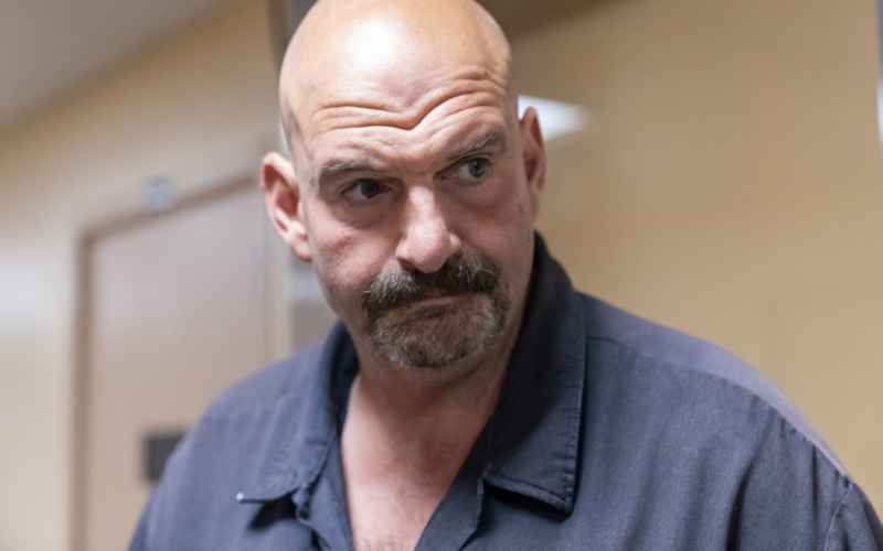 JOHN FETTERMAN INTRODUCES MEASURE THAT WOULD BAR BOB MENENDEZ FROM CLASSIFED BRIEFINGS