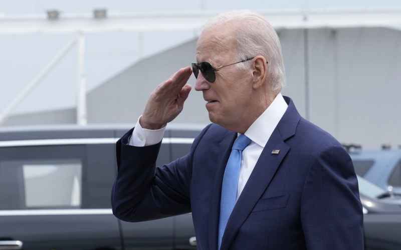  BIDEN MAKES VERY BAD COMMENT ABOUT COLORADO RULING ON TRUMP, GETS CONFUSED OVER HOSTAGES QUESTION