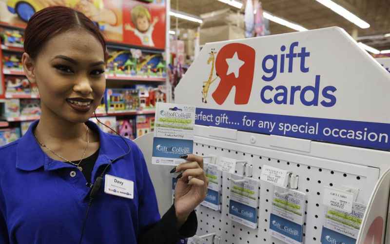  DON’T FALL VICTIM TO THE ‘GIFT CARD DRAINING’ SCAM THIS CHRISTMAS SEASON