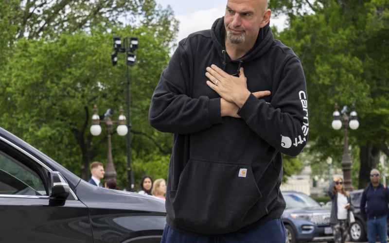  JOHN FETTERMAN GOES VIRAL FOR HIS REACTION TO U.S. STEEL BEING SOLD TO A FOREIGN CORPORATION