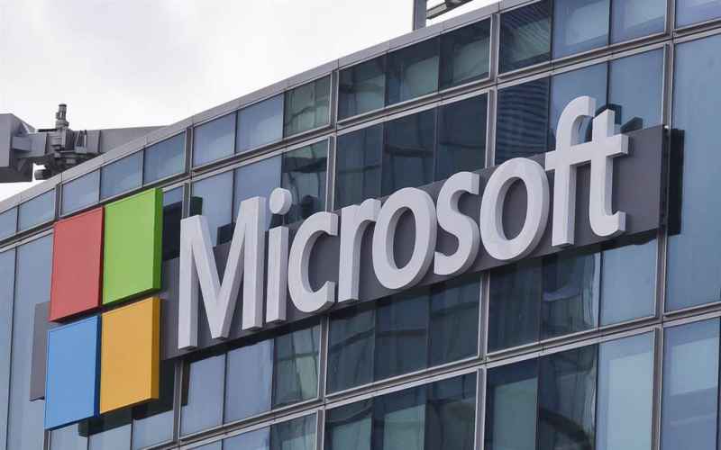  MICROSOFT THUMBS NOSE AT SCOTUS DECISION – OFFERS HIGH SCHOOL STUDENTS RACE-BASED SCHOLARSHIPS