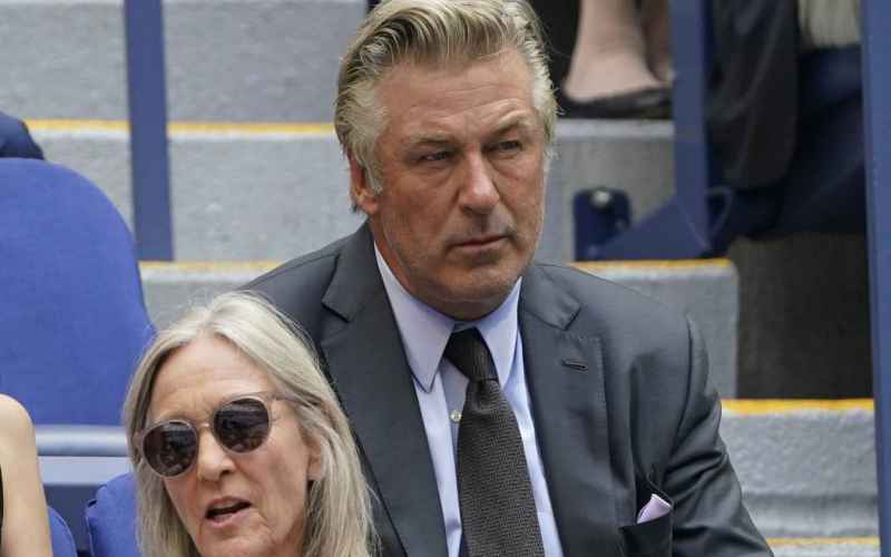  ALEC BALDWIN AND PETA NEED TO SHUT THE HELL UP