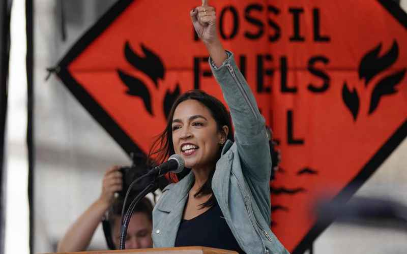  AOC’S SOLUTION TO THE BORDER CRISIS MAY BE THE DUMBEST THING I’VE EVER HEARD