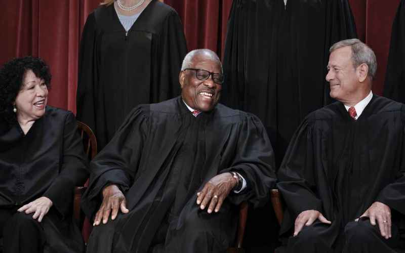 Six SCOTUS Justices Recuse Themselves From Frivolous Texas Abortion Case That Named Them as Defendants