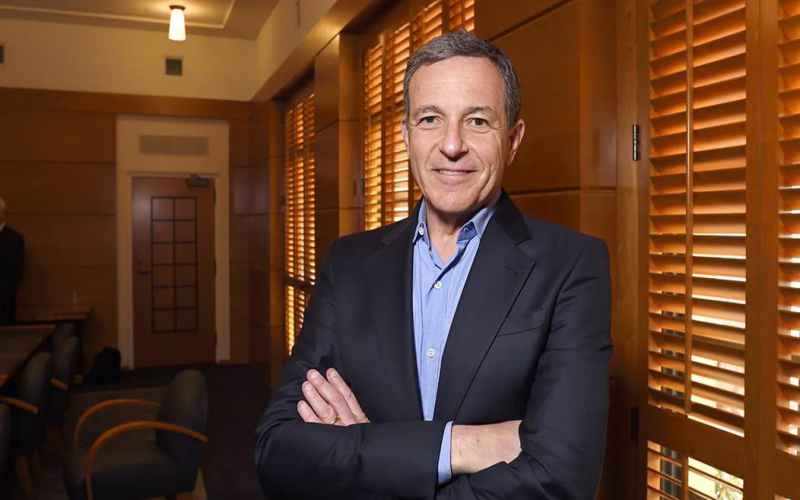  Bob Iger Quietly Dumped a Massive Amount of His Disney Stock As Showdown With Nelson Peltz Nears