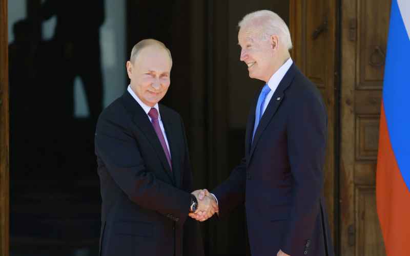  BIDEN ANNOUNCES 500 NEW SANCTIONS AGAINST RUSSIA, MAKES RIDICULOUS COMMENTS ABOUT UKRAINE