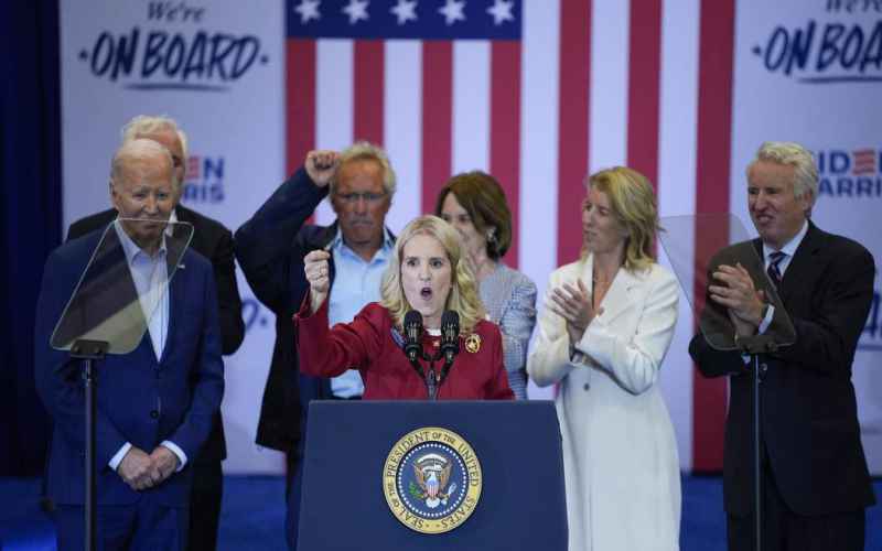  RFK’s Sister Kerry Kennedy Attempt to Endorse Biden on CNN Goes a Little South – Twice