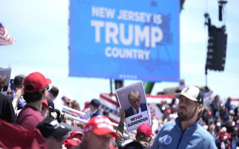 NJ Democrat Whines Trump ‘Not Welcome’ in Garden State; Trump Responds With Six-Figure Crowd