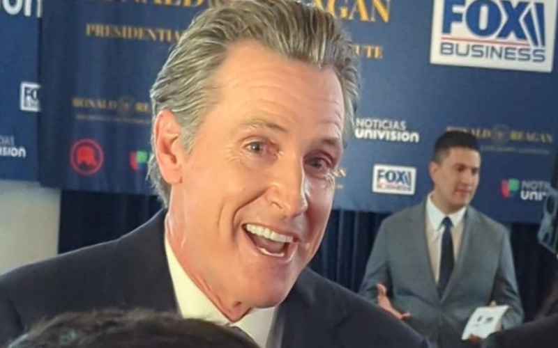  Gavin Newsom Had Sex With His Best Friend’s Wife, Who Allegedly ‘Showed Up Passed Out’