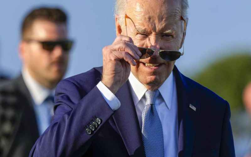  How Will They Explain This One? Biden Has More Difficulty, This Time Climbing Into an SUV