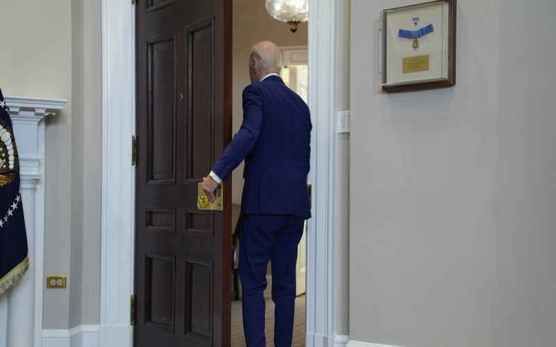  ‘The Emperor’s New Clothes’: More Democrats, Never-Trumpers Questioning Joe Biden’s