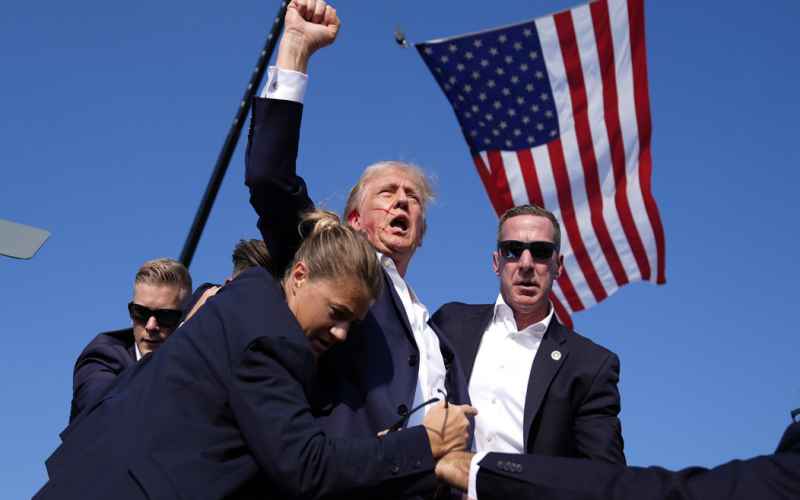  Jason Aldean Dedicates ‘Try That In A Small Town’ to Trump, Country Stars Spe