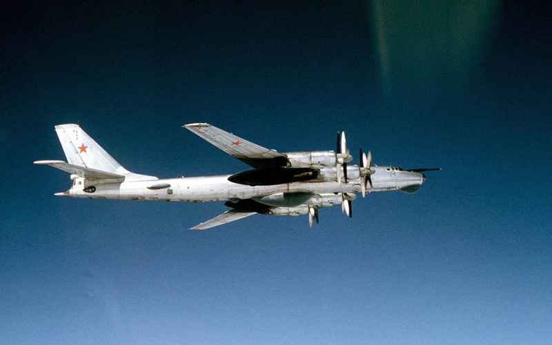  Japanese Fighters Close With, Use Flares to Warn Off Russian Spy Plane