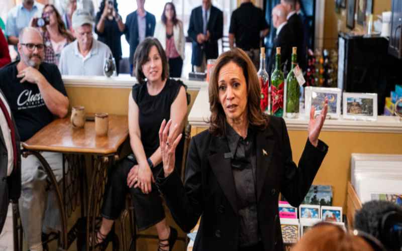  Harris Disses Pennsylvania Voters With Invite-Only Event