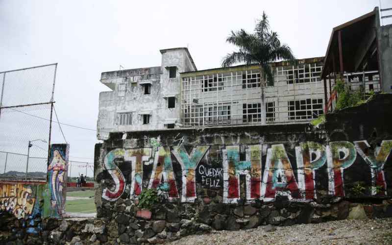  Six Million Dollar Hollywood Home Has Become a Squatter and Graffiti Magnet