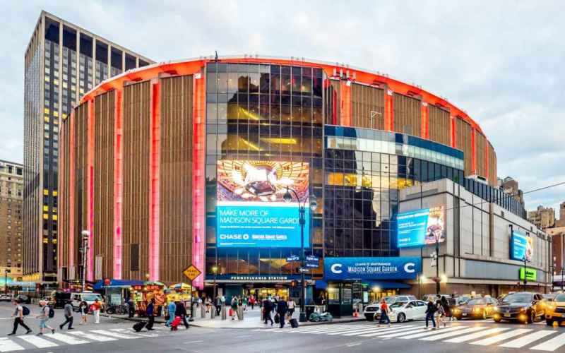  Jewish People Attend Trump ‘Nazi’ Rally at Madison Square Garden. Didn’t They Get the Memo