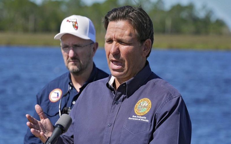  SEE Ron DeSantis Drops a Reporter for Leading Question About Hurricane Milton