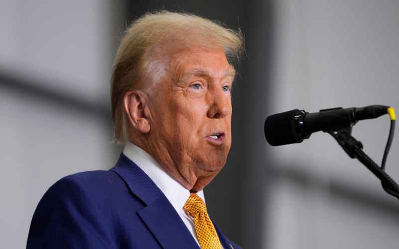  Trump on Rogan ‘Enemy From Within’ Greater Threat