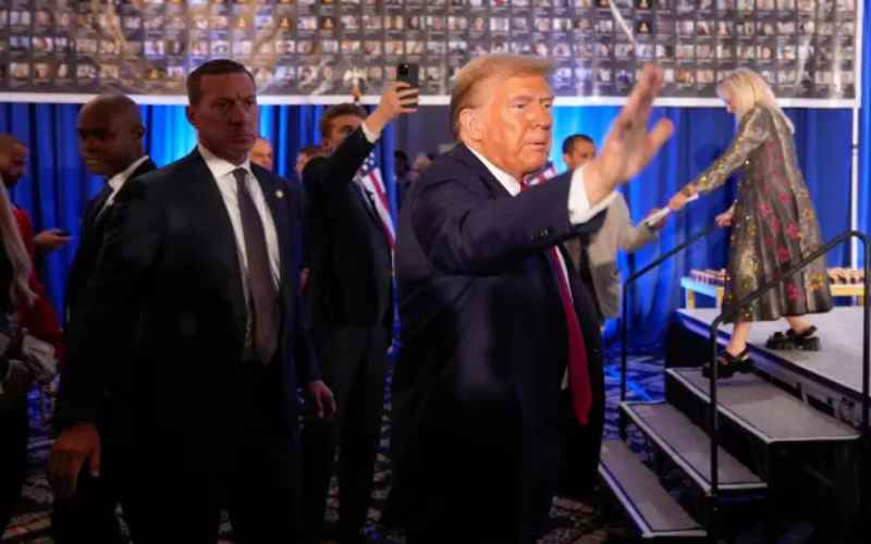  Trump Offers Prayers for People in Milton’s Path, Insults Harris