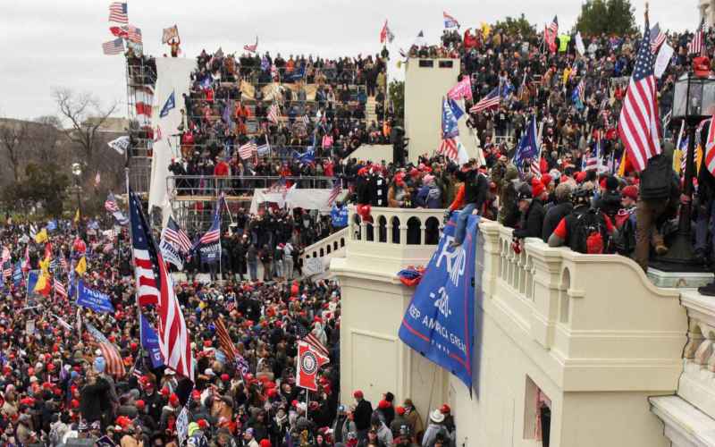  Poll. Most Voters Expect Trump to Pardon J6 Rioters