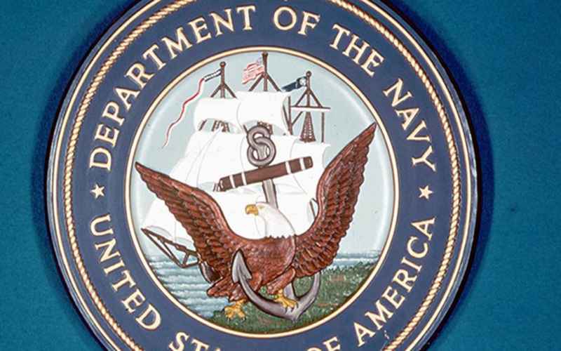  Trump Picks Navy Outsider to Fix a Thoroughly Broken Service