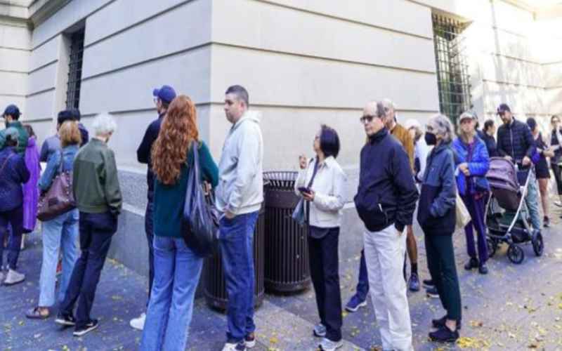  Surge in Early Voting Signals Pivotal Shift in New York’s