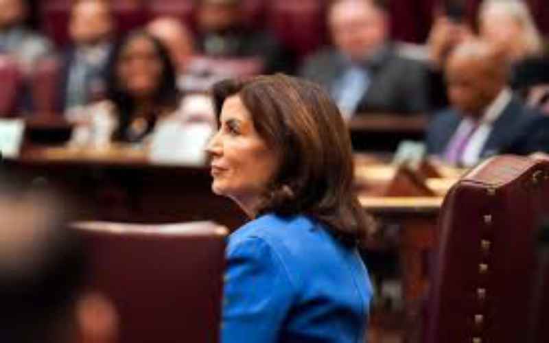  Hochul Signs Bill Forcing Big Oil to Pay for Climate Damage