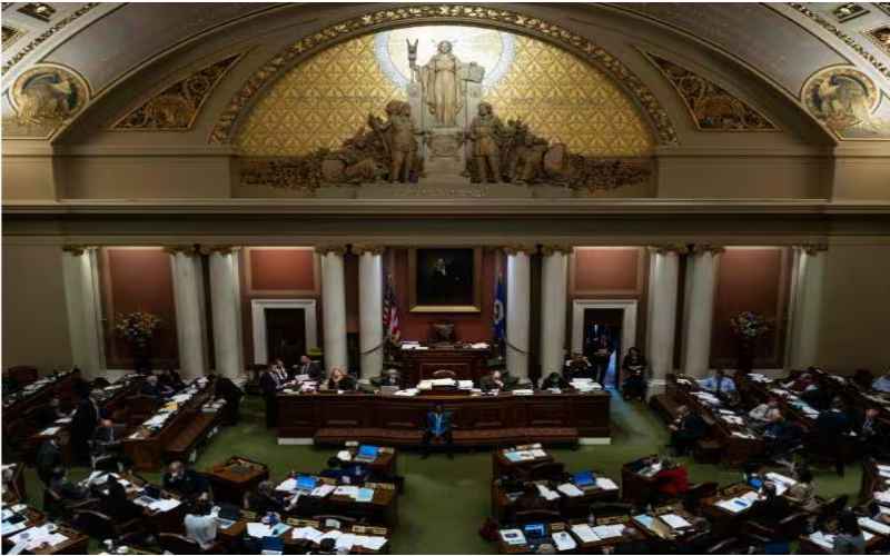  GOP Has Temporary Control of Minnesota House