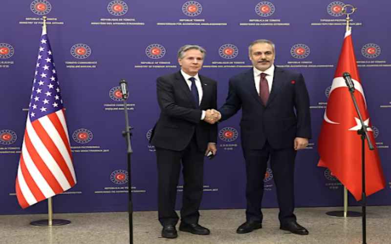  Turkish FM, Blinken Discuss Cooperation With New Syrian Admin