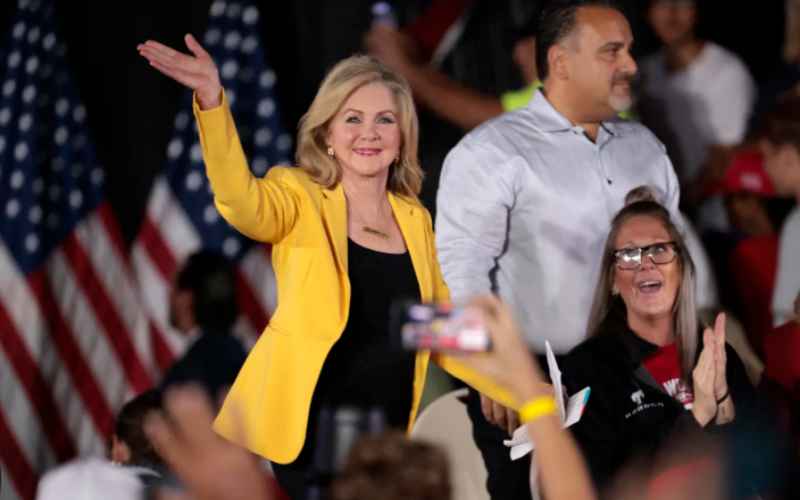  Sen. Blackburn Eyeing Run for Governor