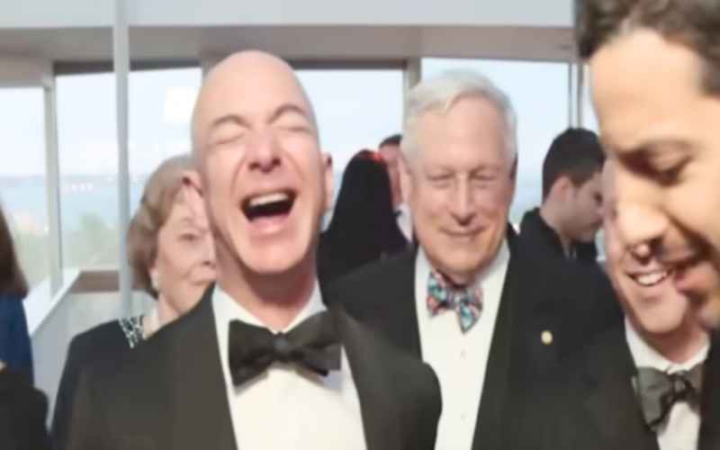  Leftists Bonkers After Jeff Bezos Unveils Stunning Washington Post Pivot