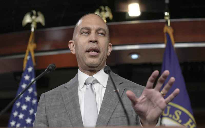  WATCH Jeffries Continues to Beat the Same Tired Drum on Trump, Economy That Lost Dems 2024 – Copy