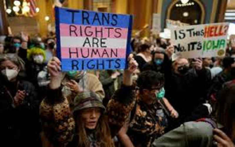  Iowa Gov. Reynolds Signs Bill Ending Trans Rights Protections