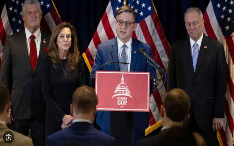  House GOP Votes to Block Dems From Investigating Trump